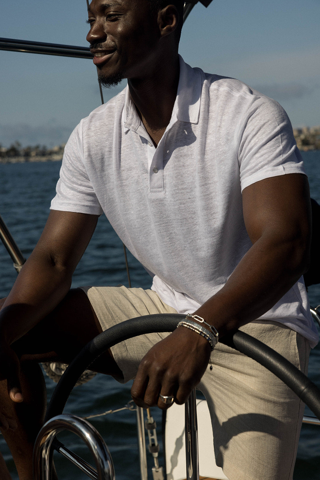 #color_optical white