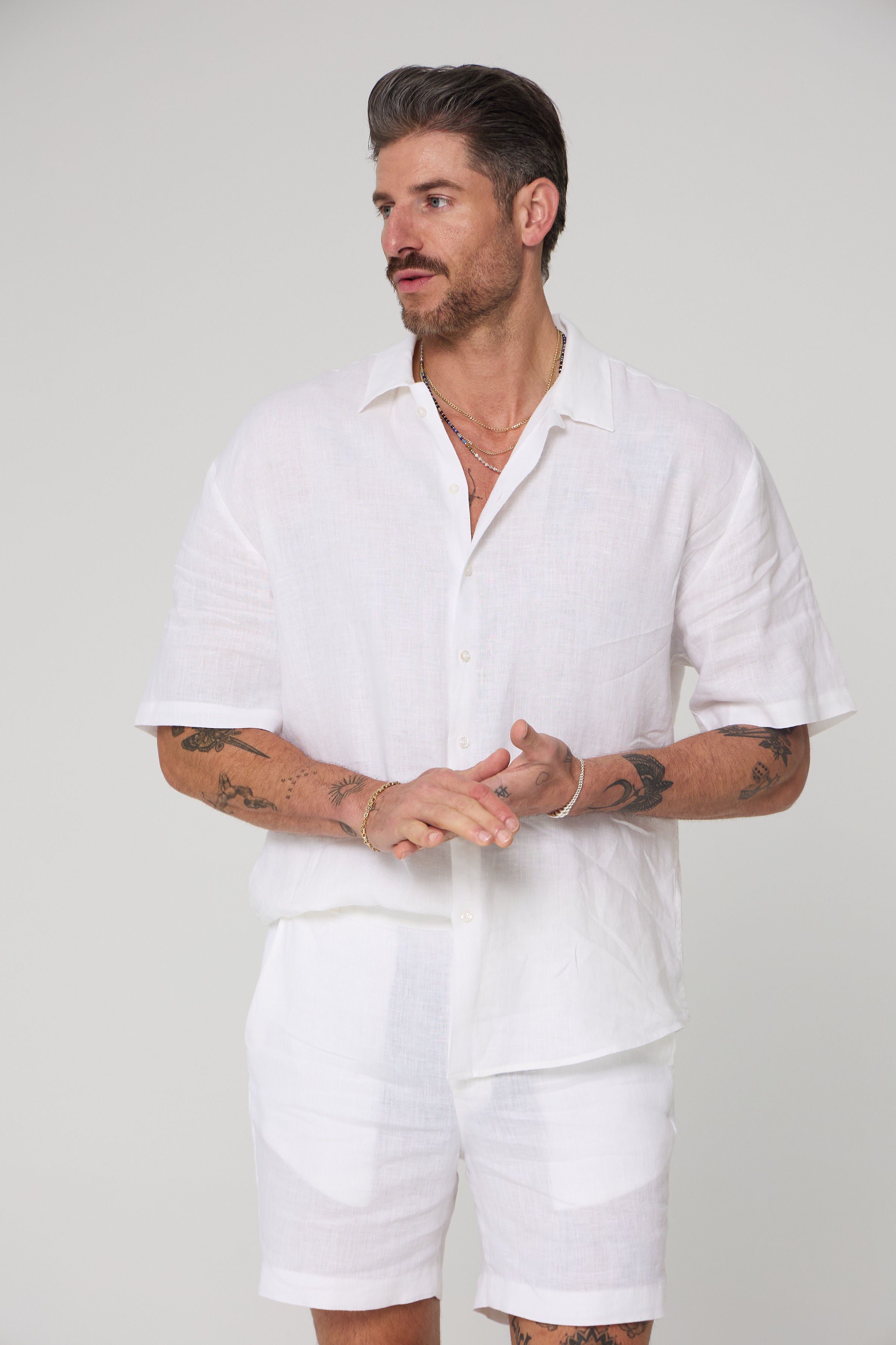 #color_optical white