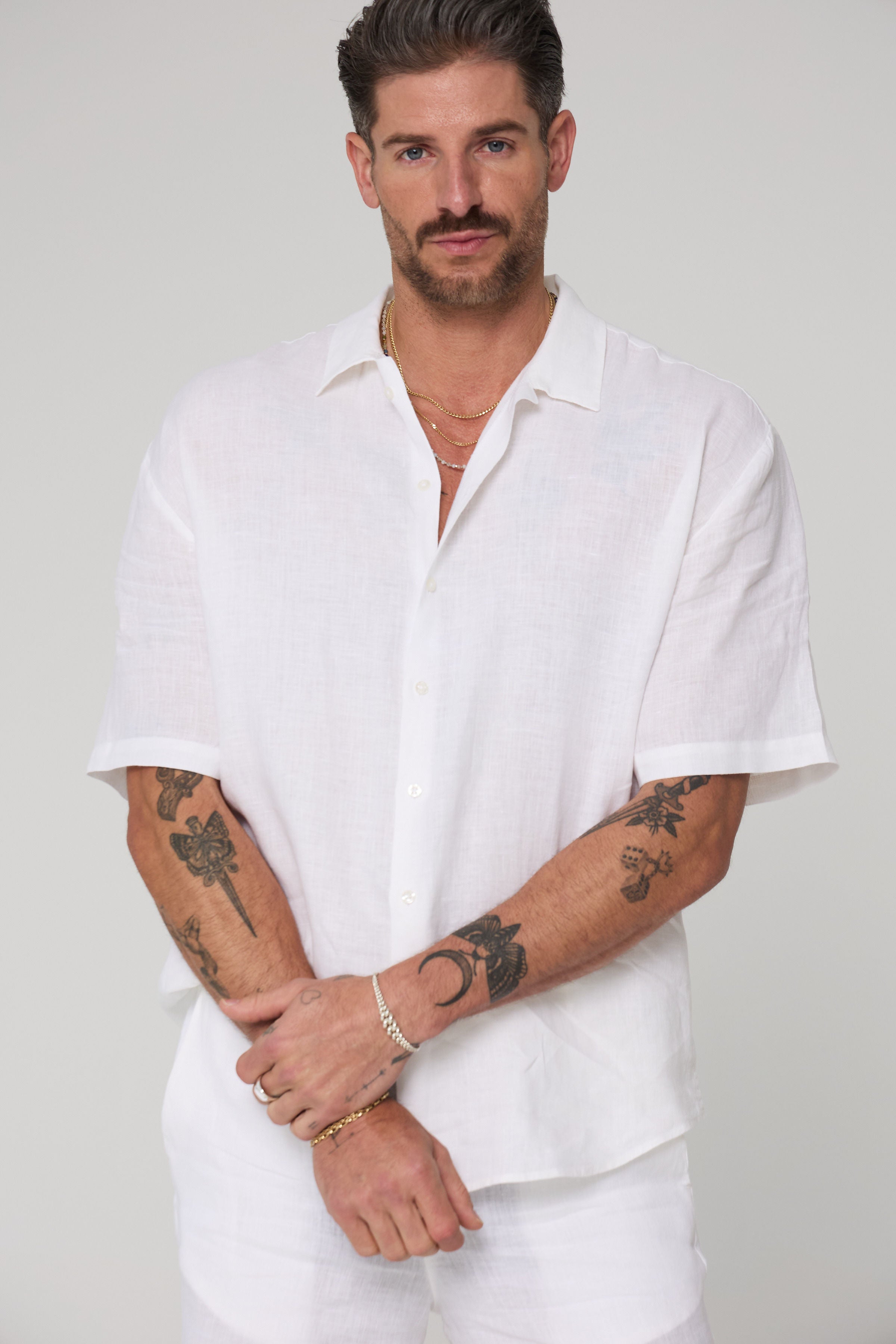 #color_optical white