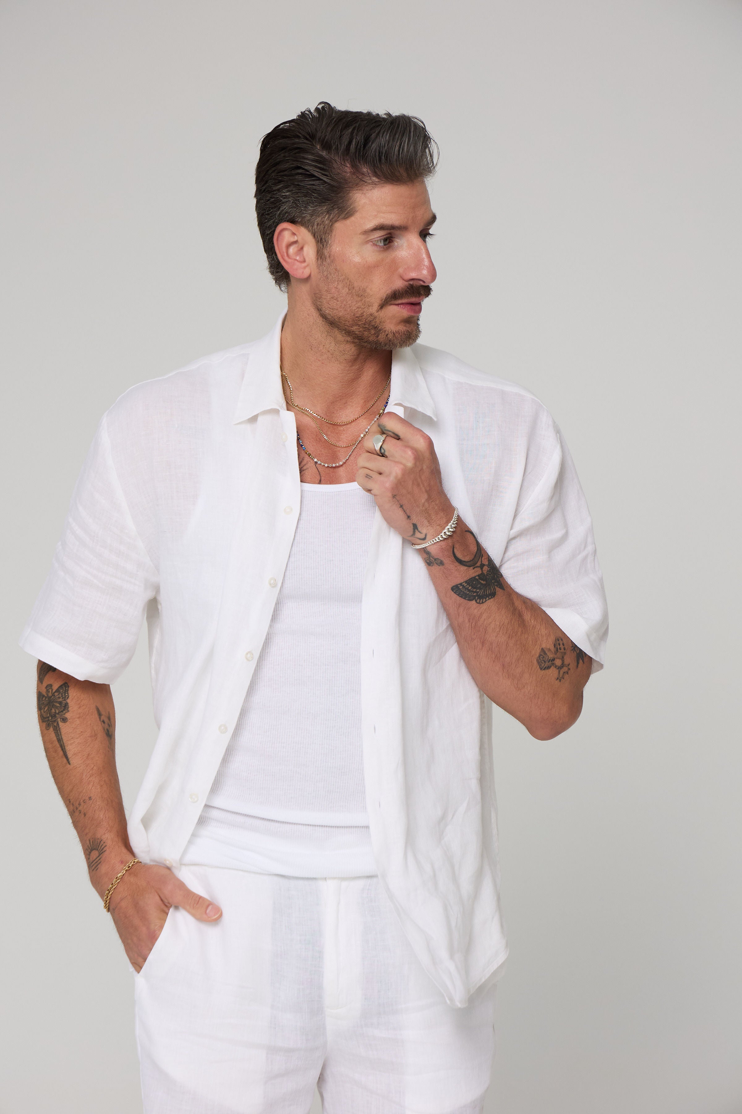 #color_optical white