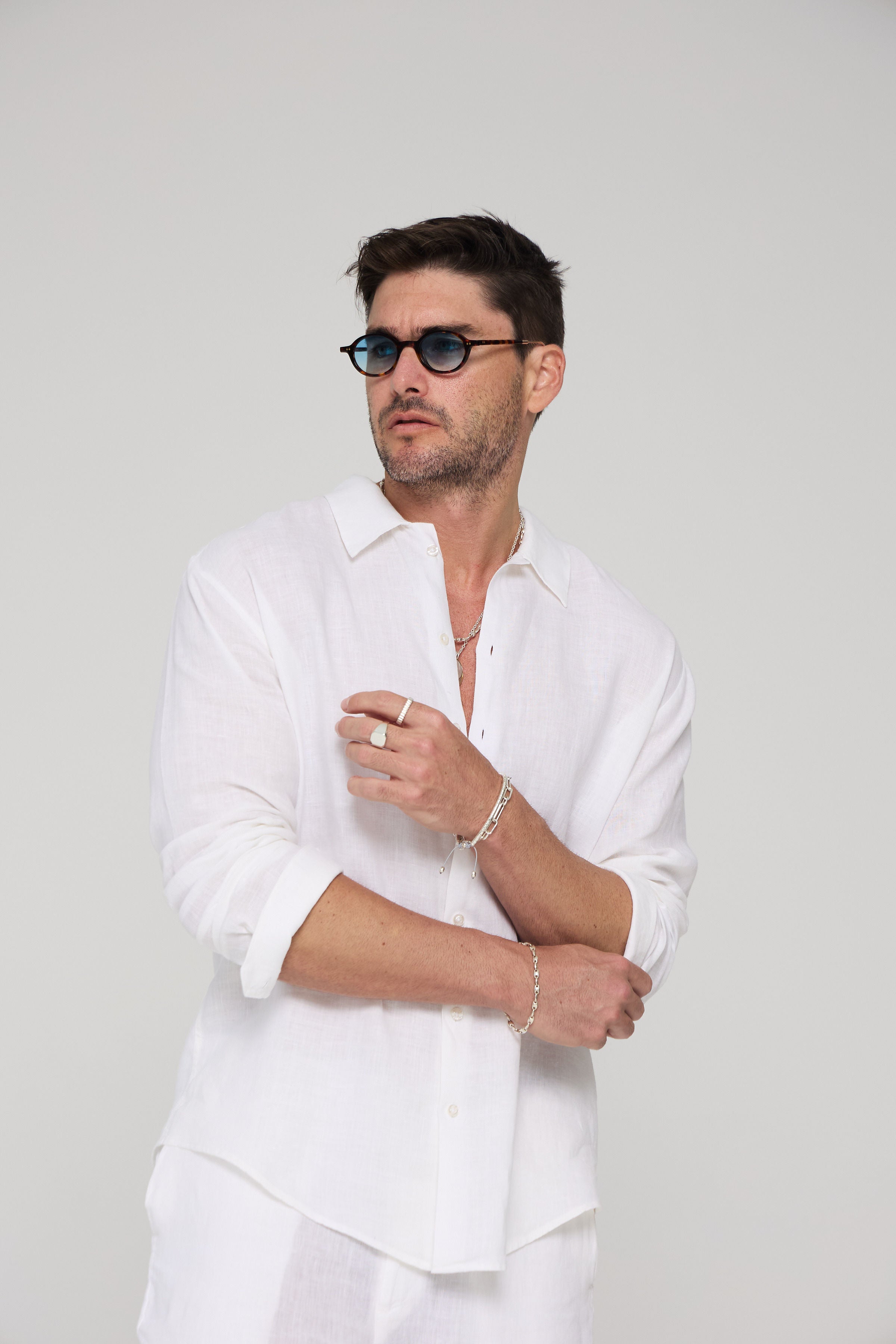 #color_optical white