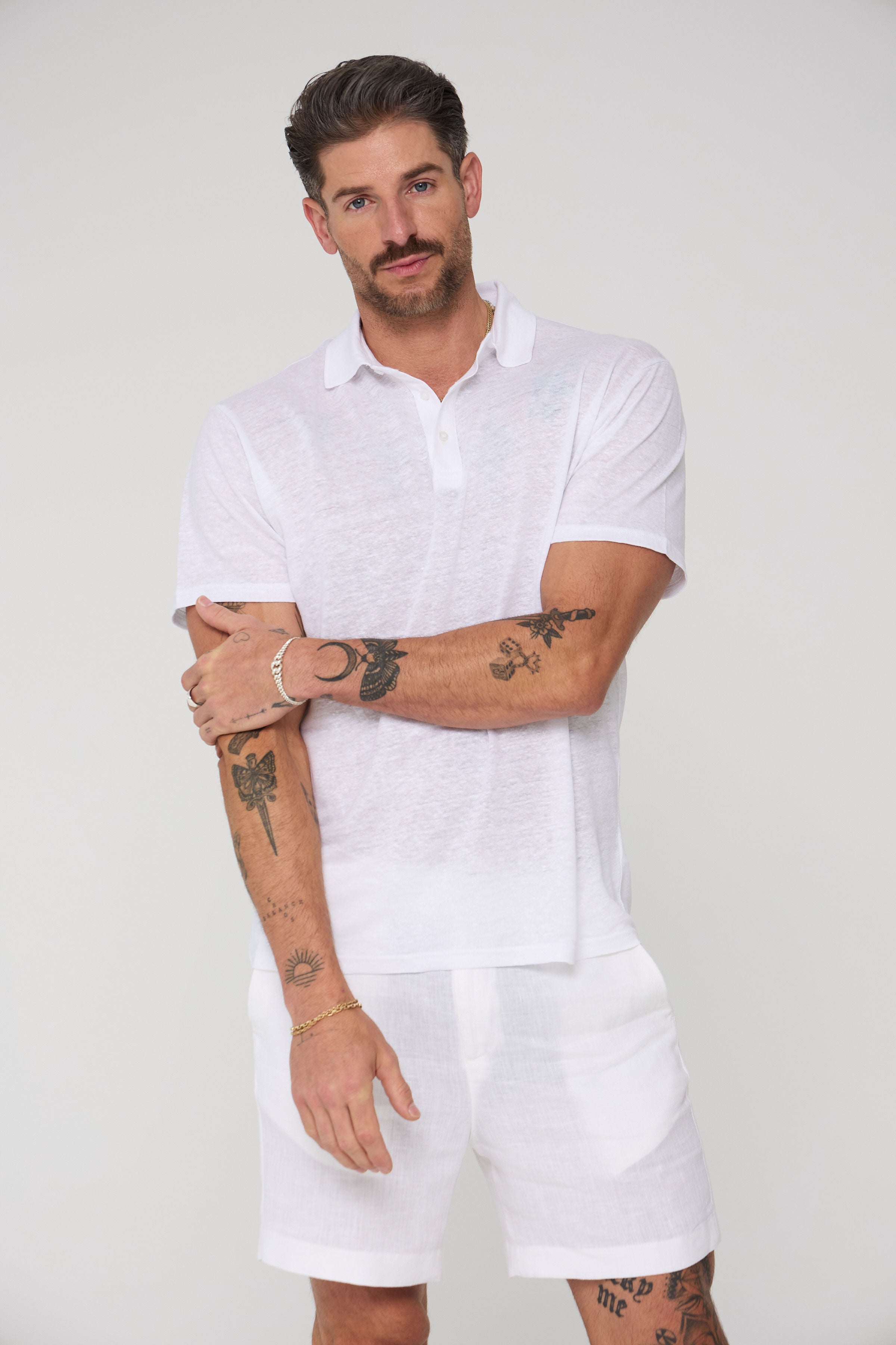 #color_optical white