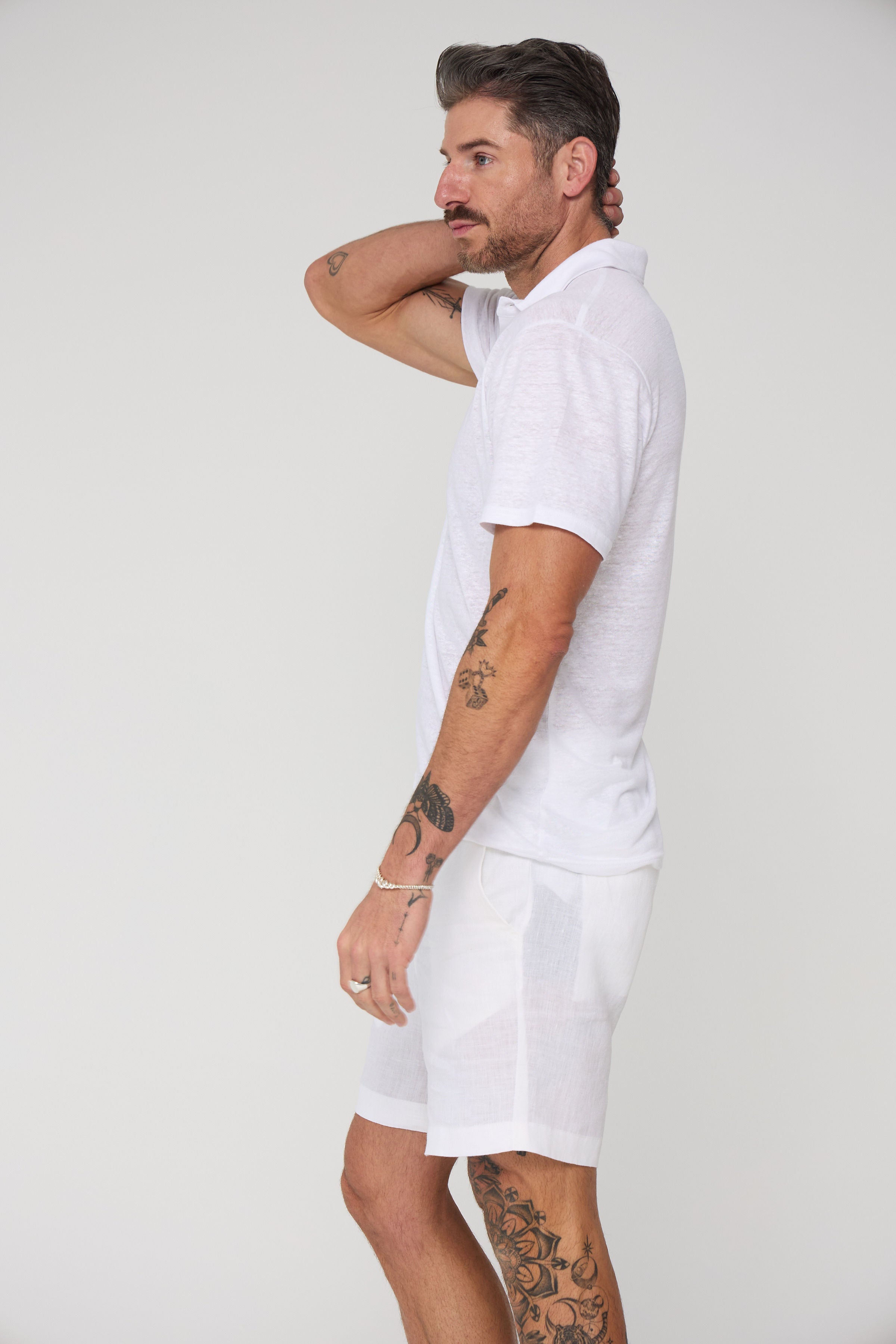 #color_optical white