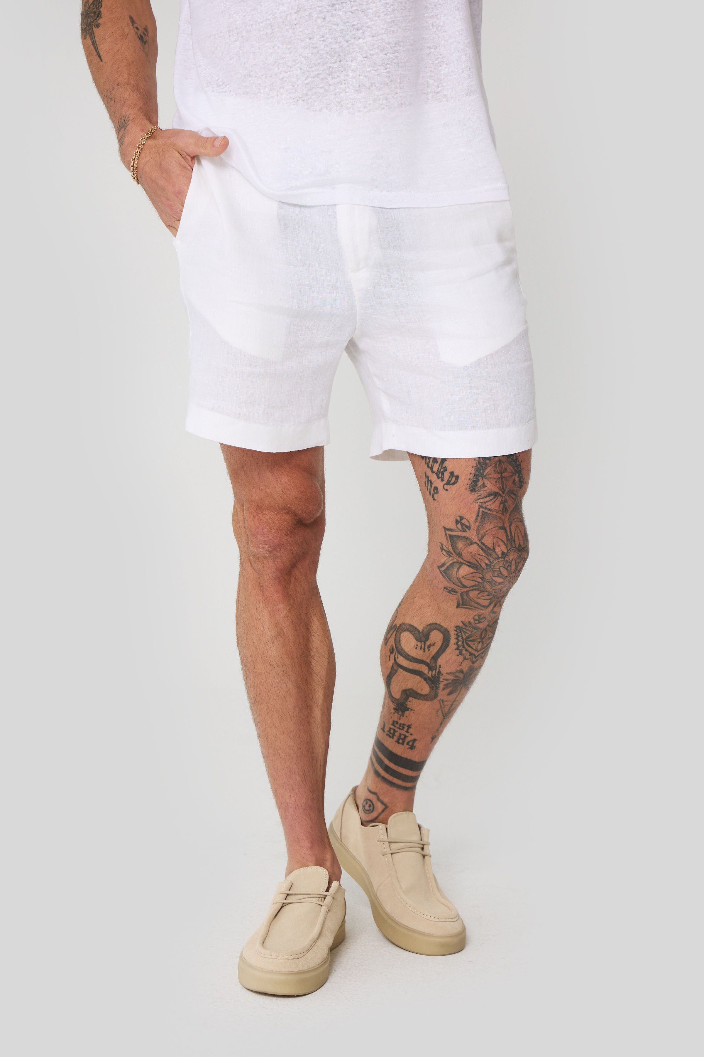 #color_optical white