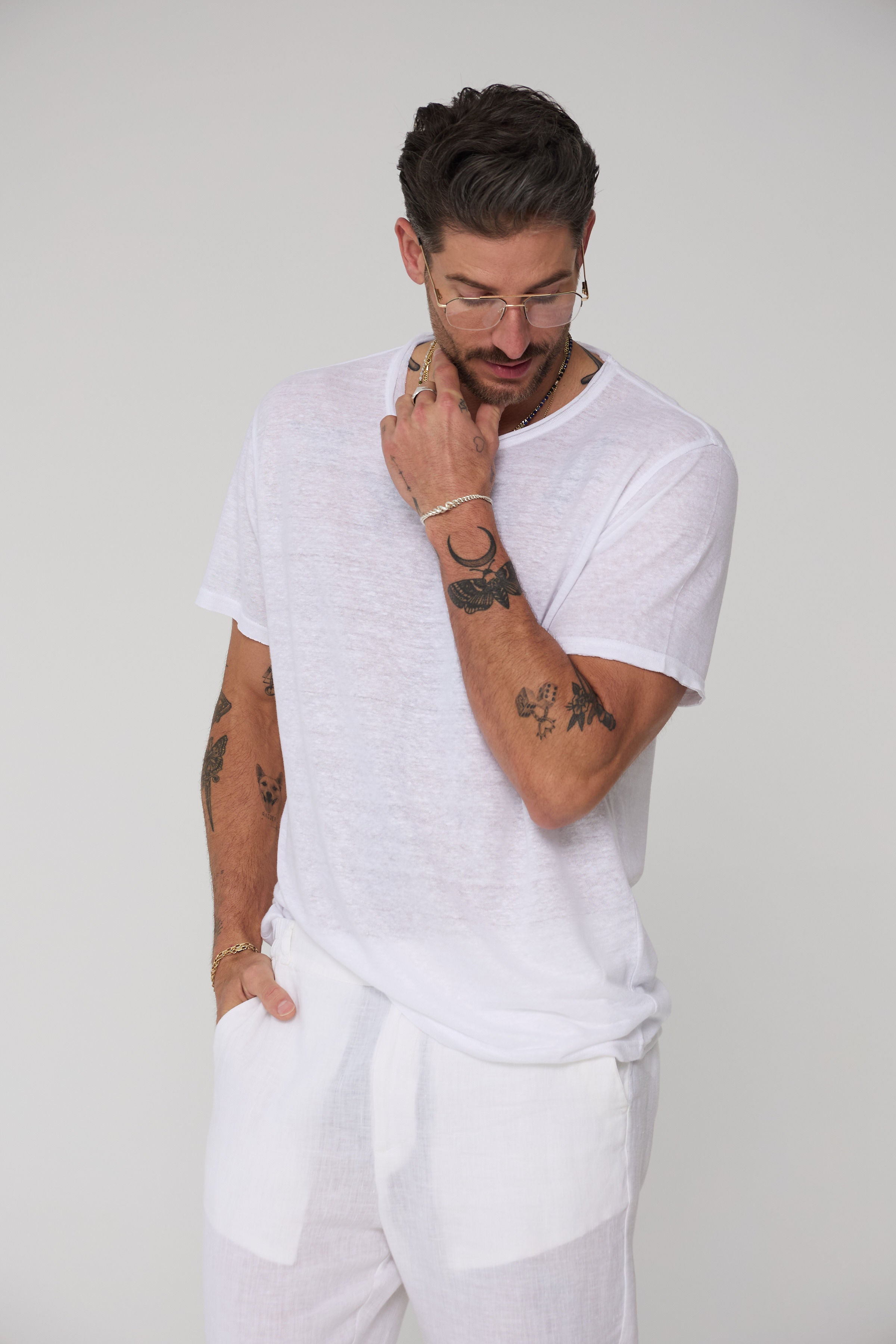 #color_optical white