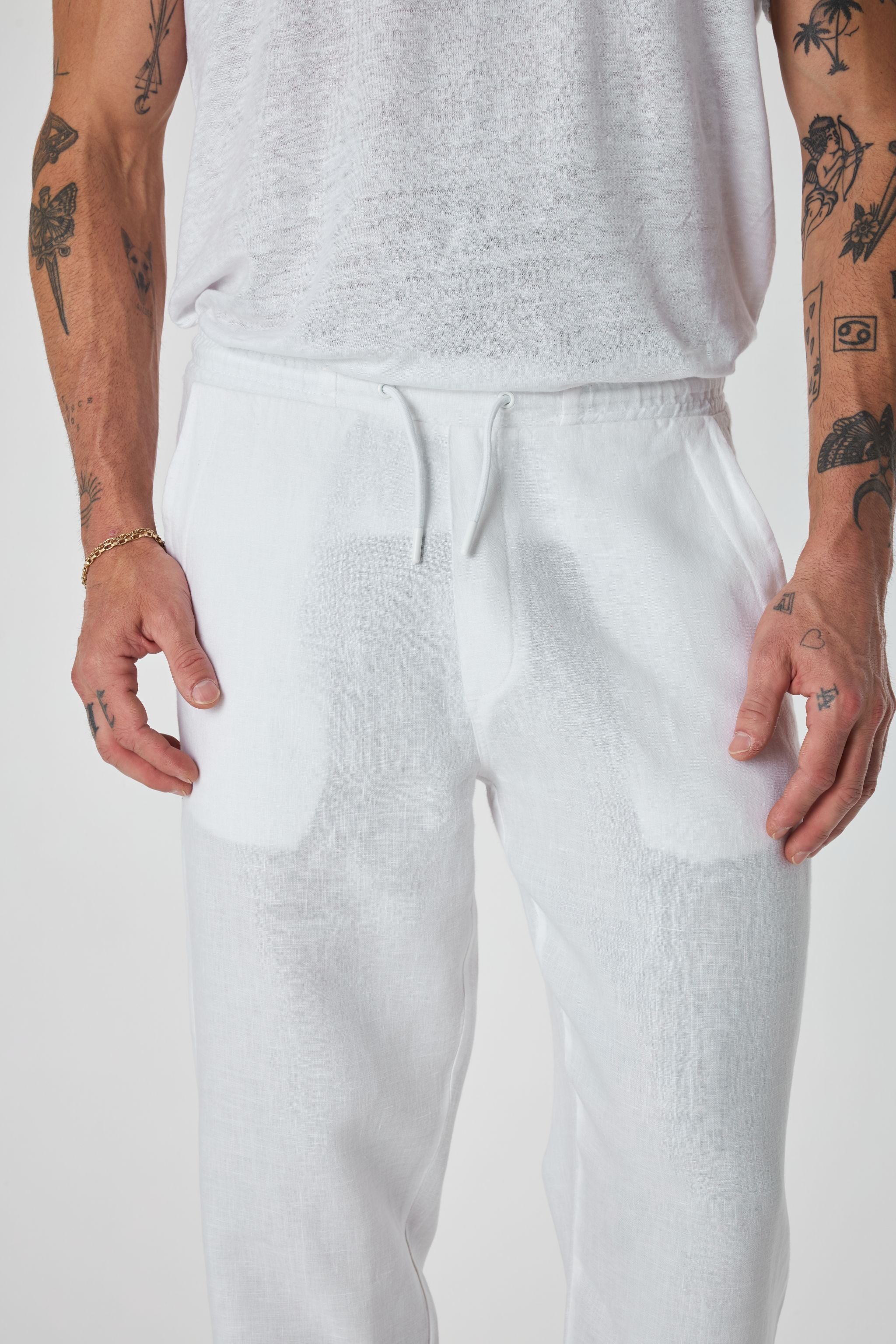 #color_optical white