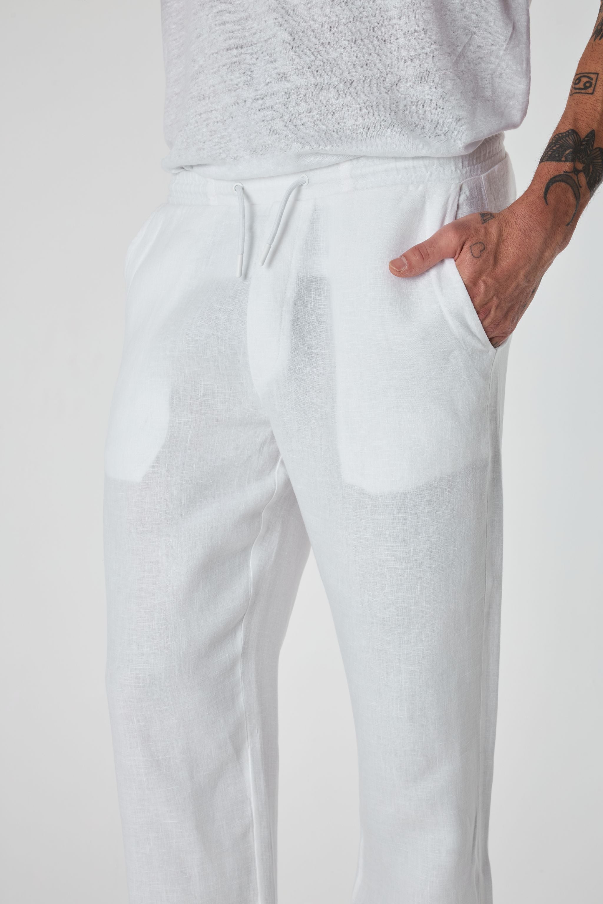 #color_optical white